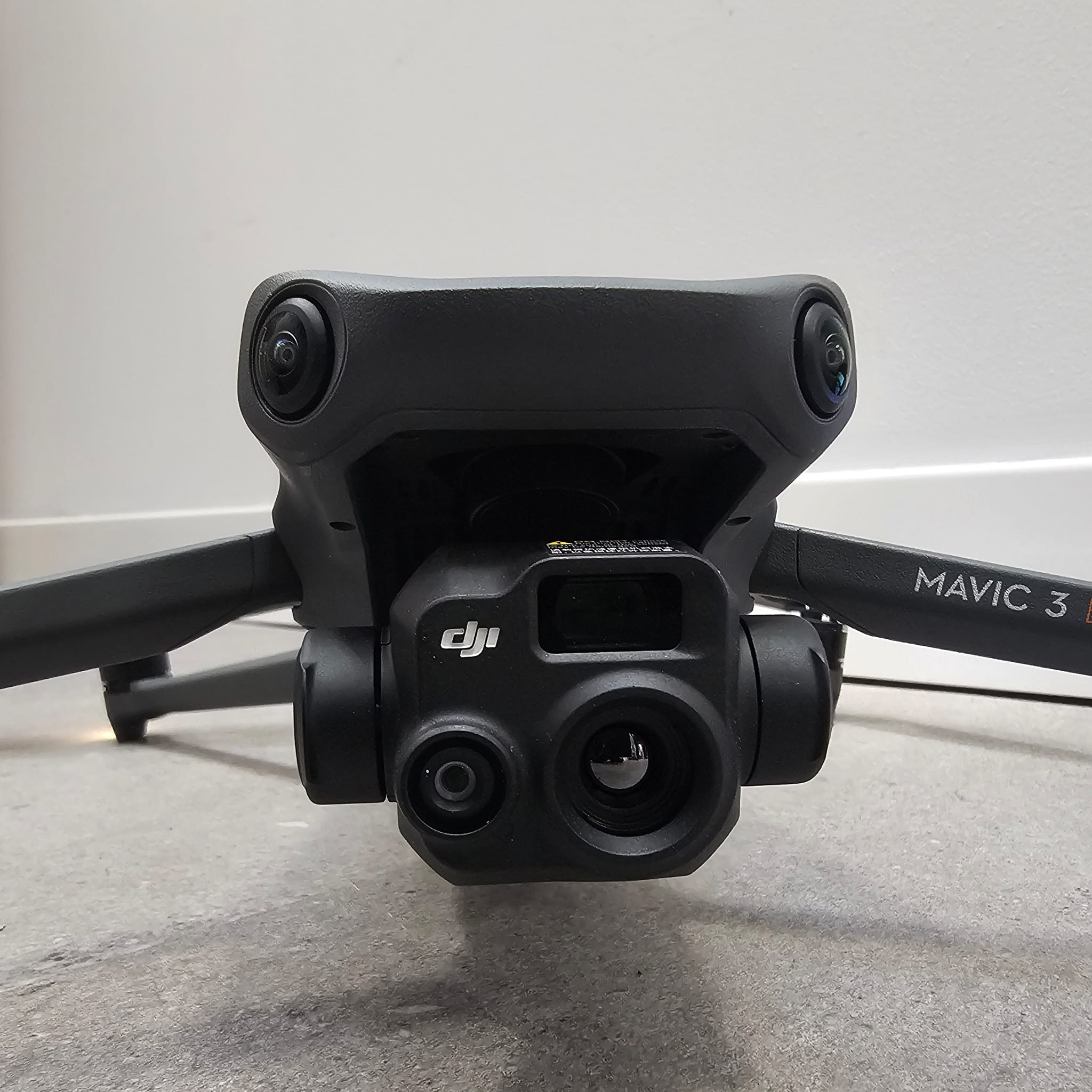 DJI Mavic 3 Thermal Approved Used 4 Batteries-3